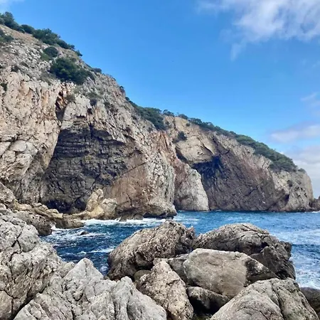아파트 In Spain Near Sandy