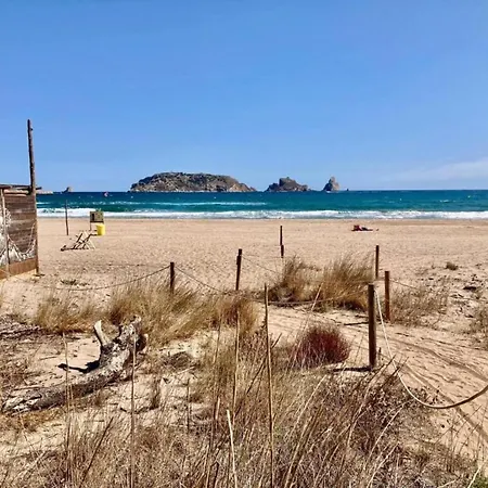 In Spain Near Sandy 레스타르티트